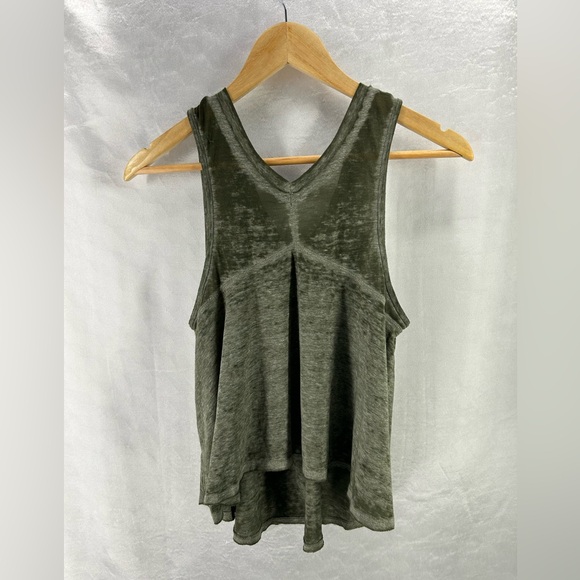 We The Free Green V-Neck Tank Top Size XS - Picture 3 of 7